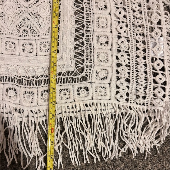NWOT Ariat Crocheted Poncho/Swim Cover with Fringe Detail - Picture 10 of 10